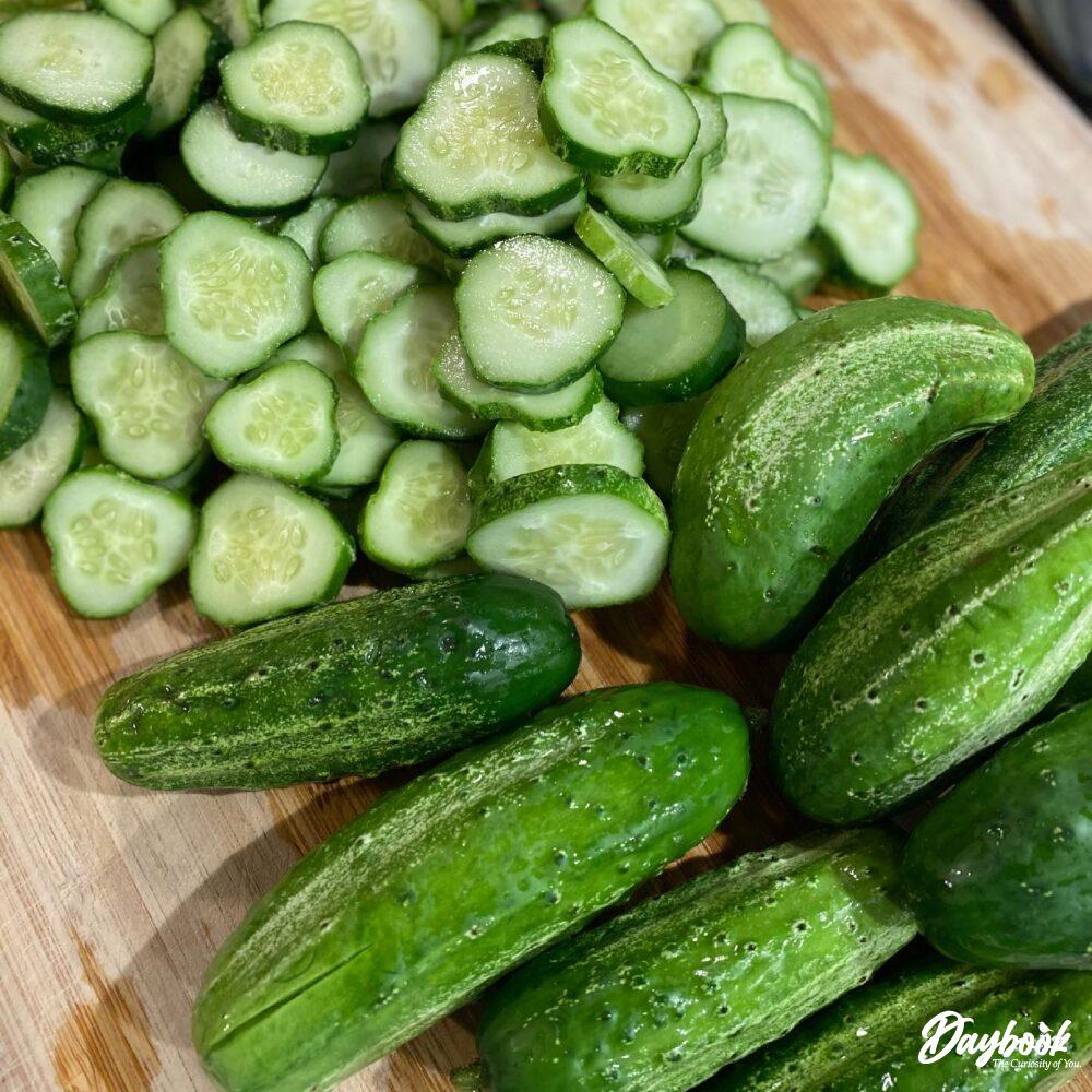 pickling cucumbers whole and sliced